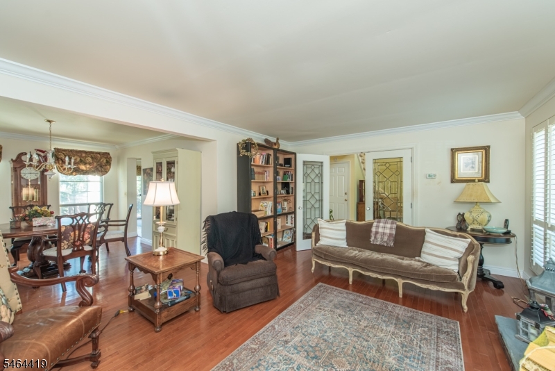 8 Birdseye Cir Property Photo 8