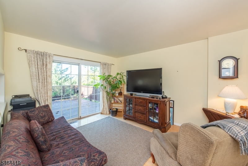8 Birdseye Cir Property Photo 12