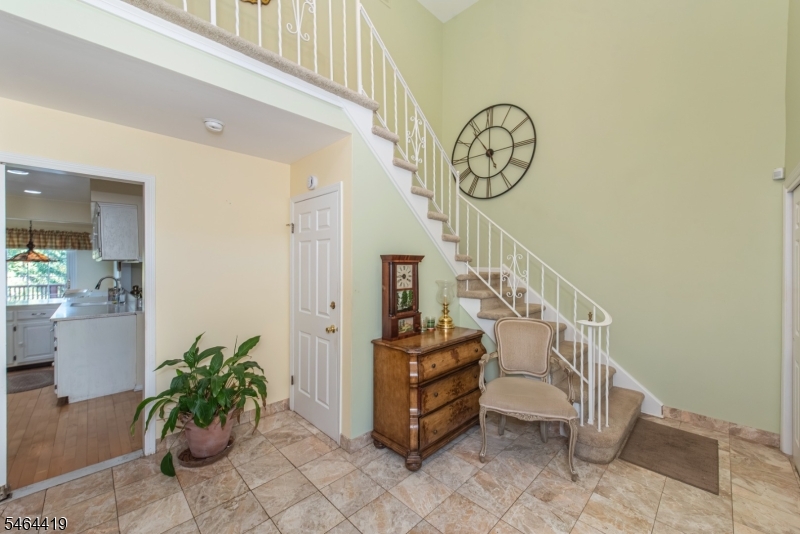 8 Birdseye Cir Property Photo 13