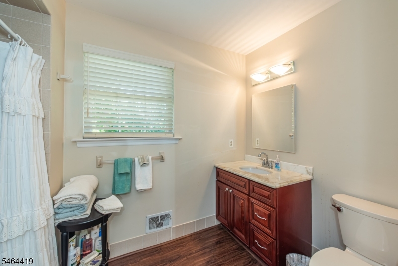 8 Birdseye Cir Property Photo 17