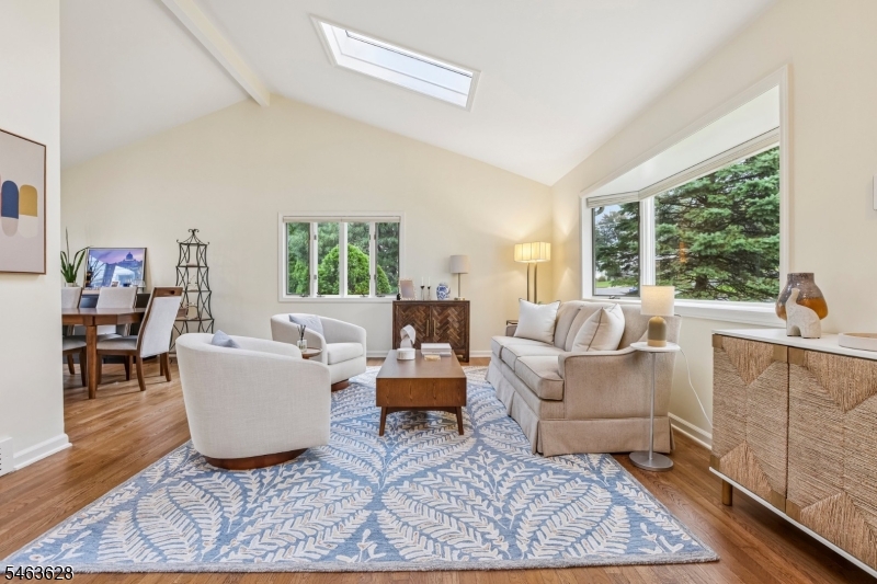 8 Mountain Way Property Photo 2