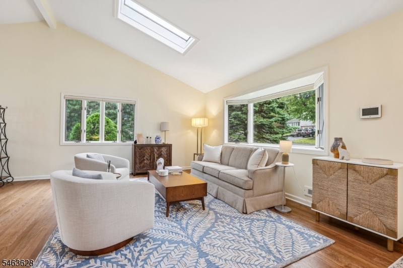 8 Mountain Way Property Photo 3