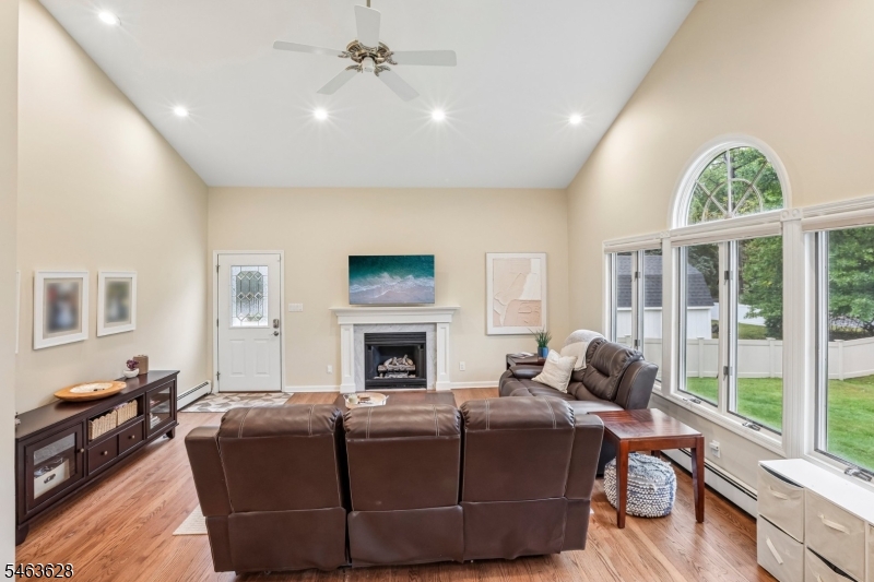8 Mountain Way Property Photo 14