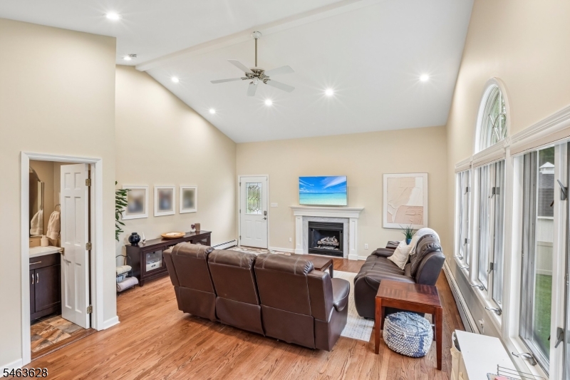 8 Mountain Way Property Photo 15