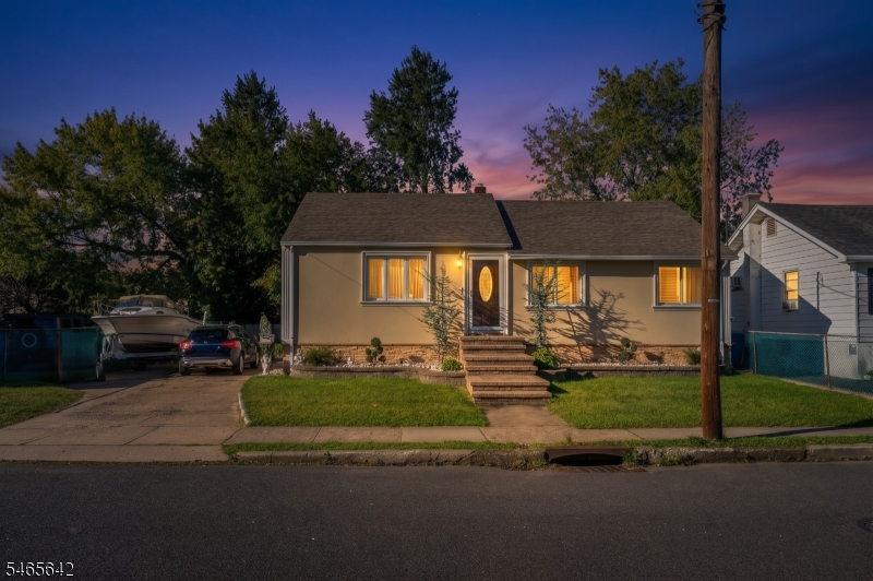 23 Radcliffe St Property Photo 1