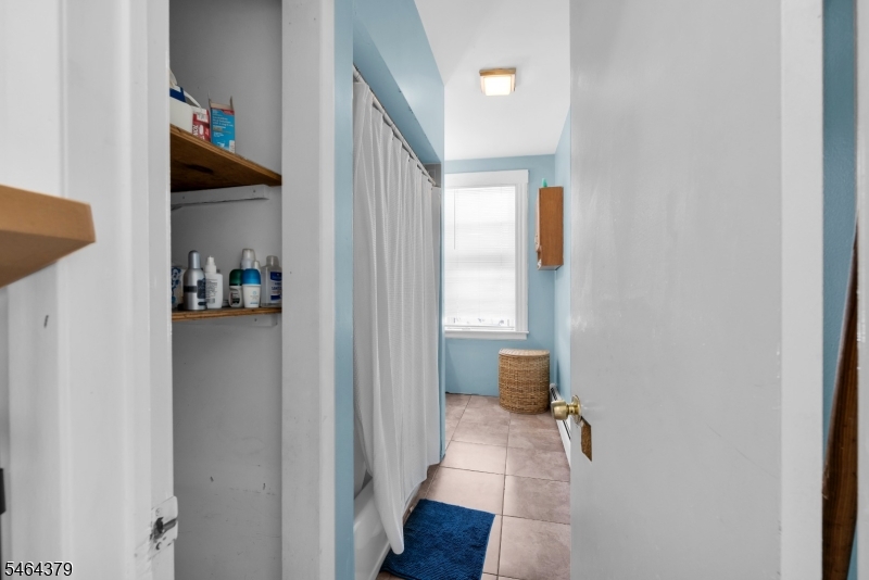 142 Division Ave Property Photo 12