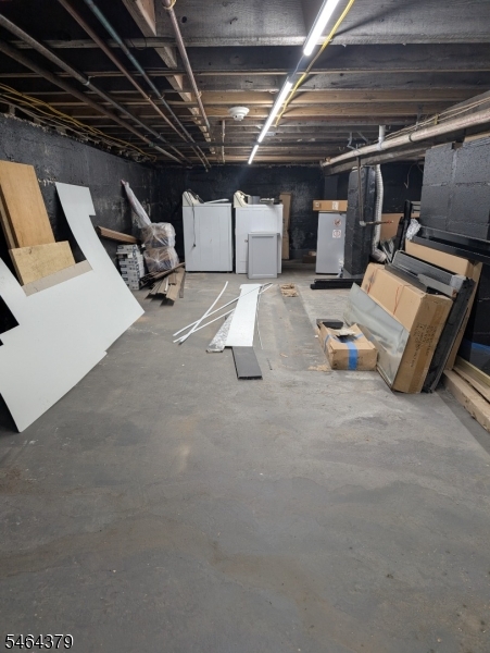 142 Division Ave Property Photo 27