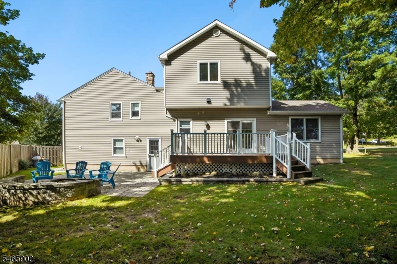 20 Emerson Dr Property Photo 2