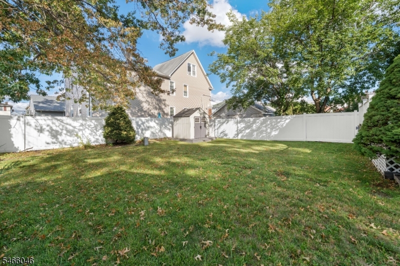42 Arlington Blvd Property Photo 34