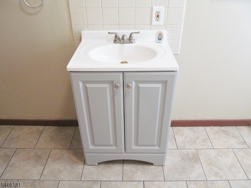 33 Cedar Alley Property Photo 6