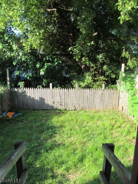 33 Cedar Alley Property Photo 12