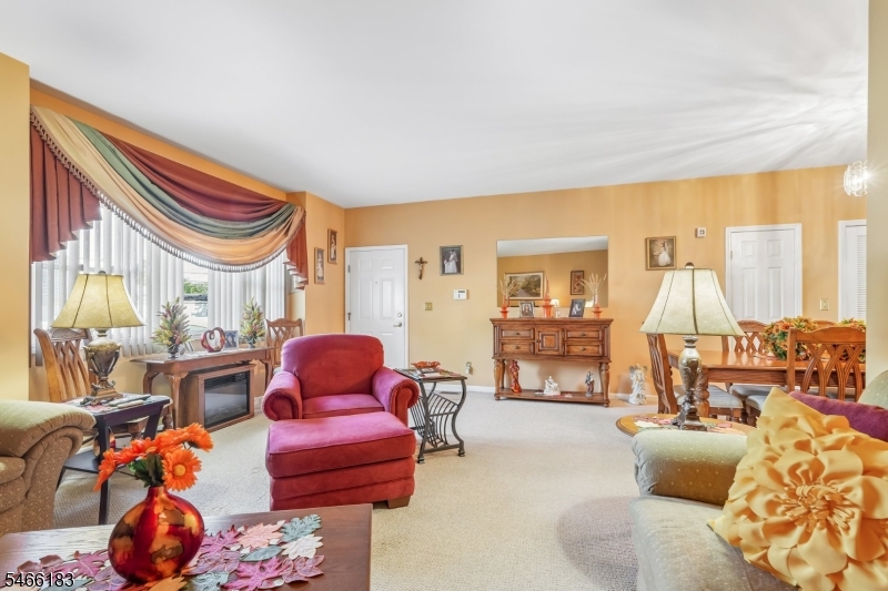 485 Saddle River Rd 7 Property Photo 2