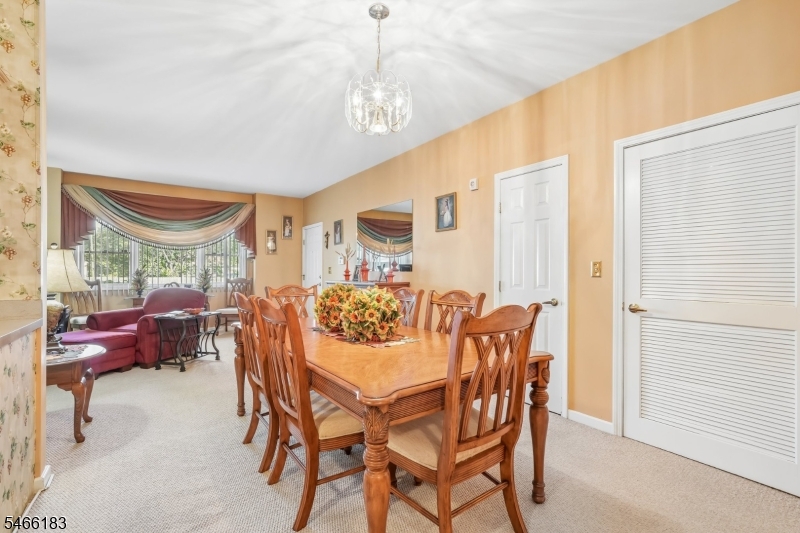 485 Saddle River Rd 7 Property Photo 4