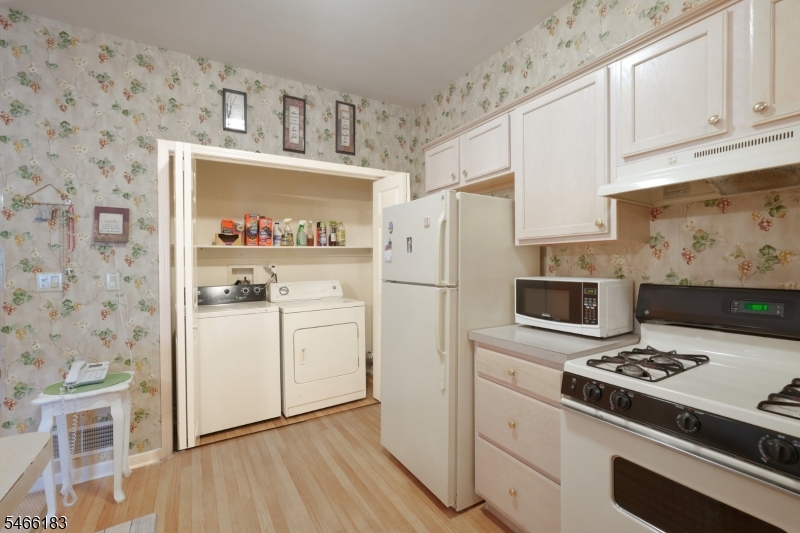 485 Saddle River Rd 7 Property Photo 6