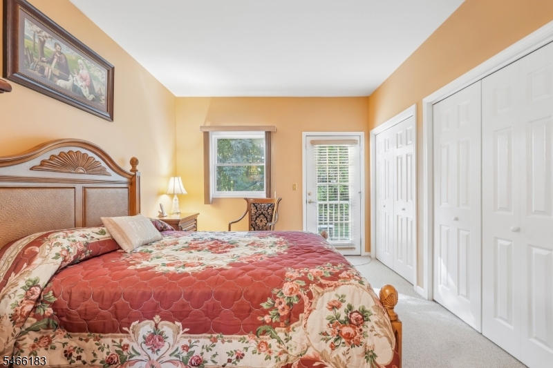 485 Saddle River Rd 7 Property Photo 9