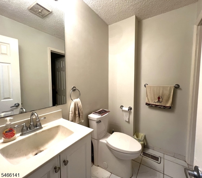 12 Burlington Ct 12 Property Photo 9