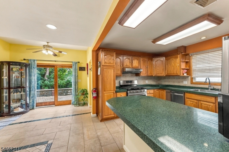 26 Dayton Rd Property Photo 10