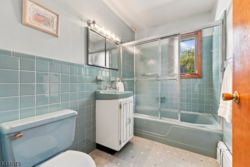 66 Enclosure St Property Photo 18