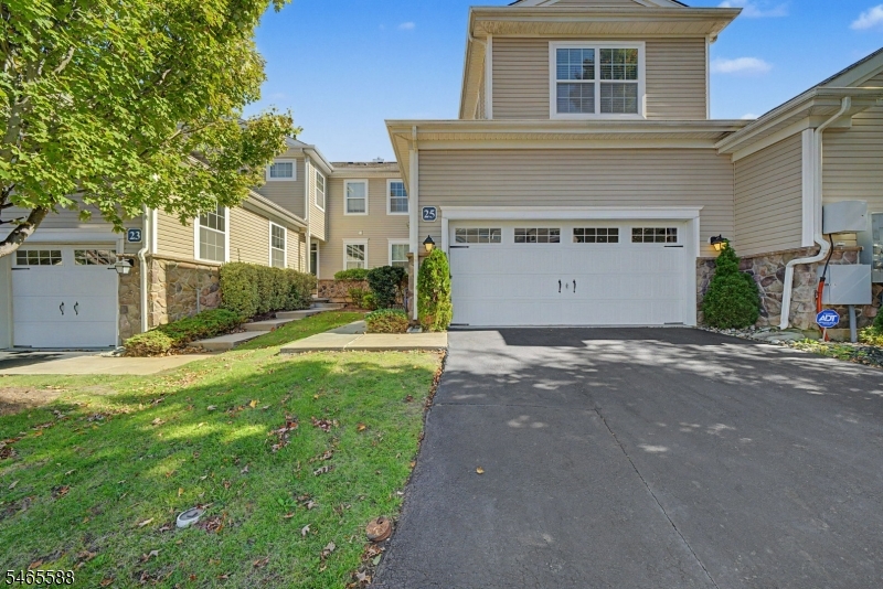 25 Mc Nish Way Property Photo 1
