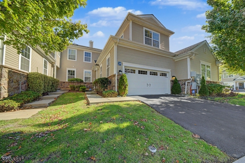 25 Mc Nish Way Property Photo 2