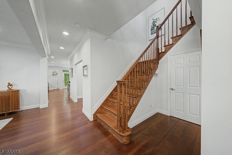 25 Mc Nish Way Property Photo 3