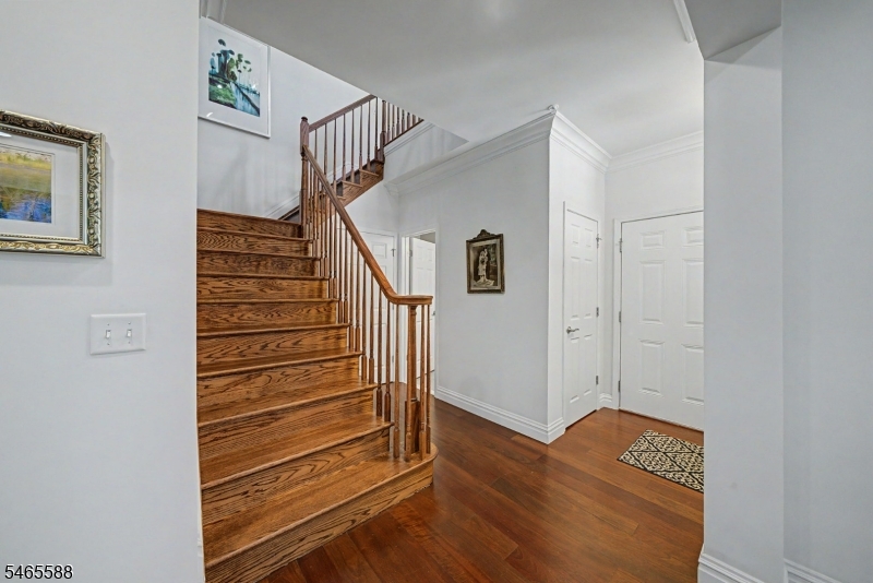 25 Mc Nish Way Property Photo 4