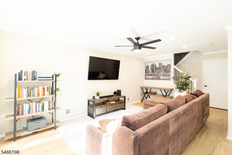 130 Albury Way Property Photo 4