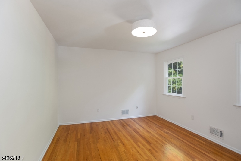 15 Quill Pen Way Property Photo 17