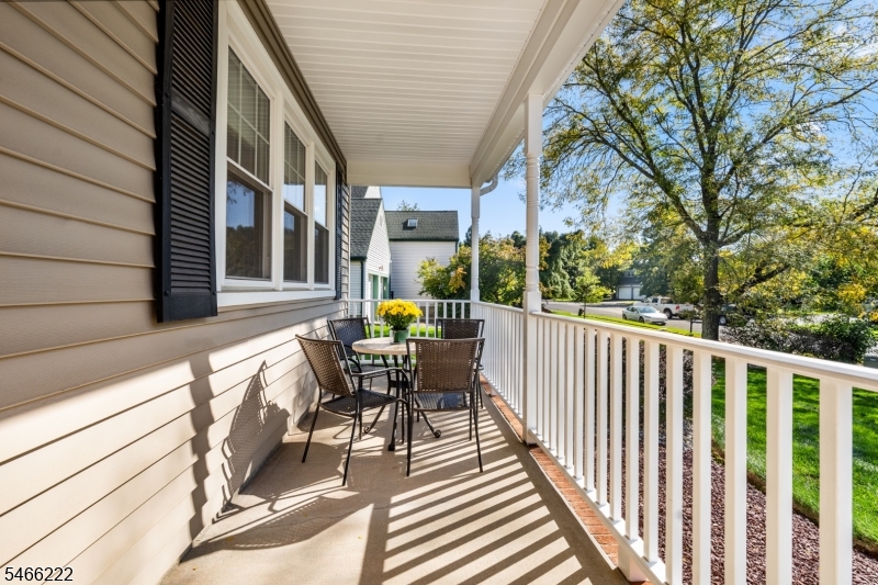 47 Amerman Ln Property Photo 2