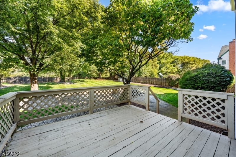 47 Amerman Ln Property Photo 5