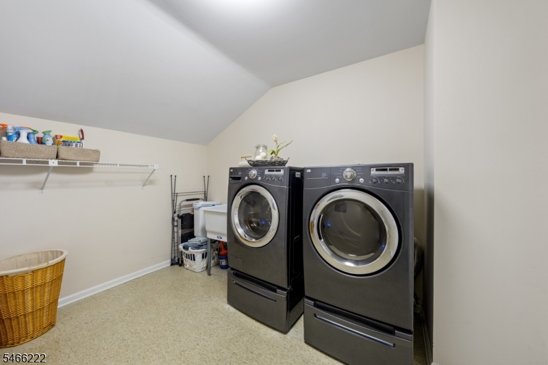 47 Amerman Ln Property Photo 30