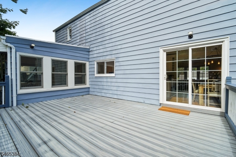 18 Crystal Ave Property Photo 34