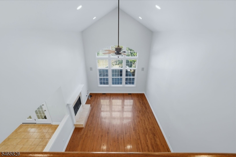 6 Tillou Rd W Property Photo 8