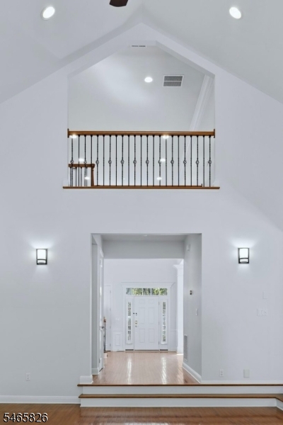 6 Tillou Rd W Property Photo 9
