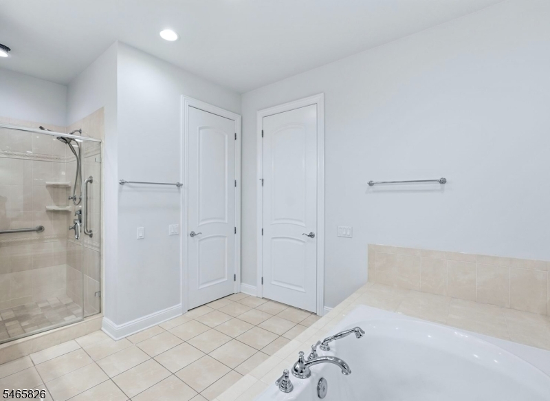6 Tillou Rd W Property Photo 23