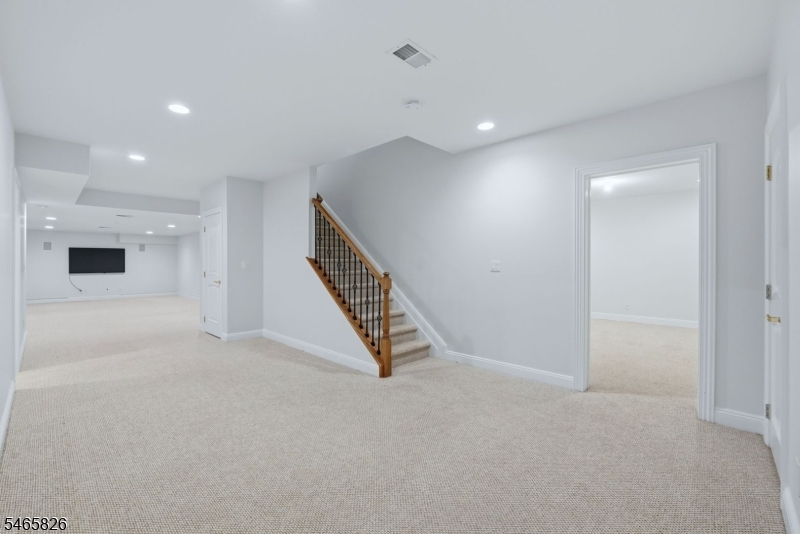 6 Tillou Rd W Property Photo 33