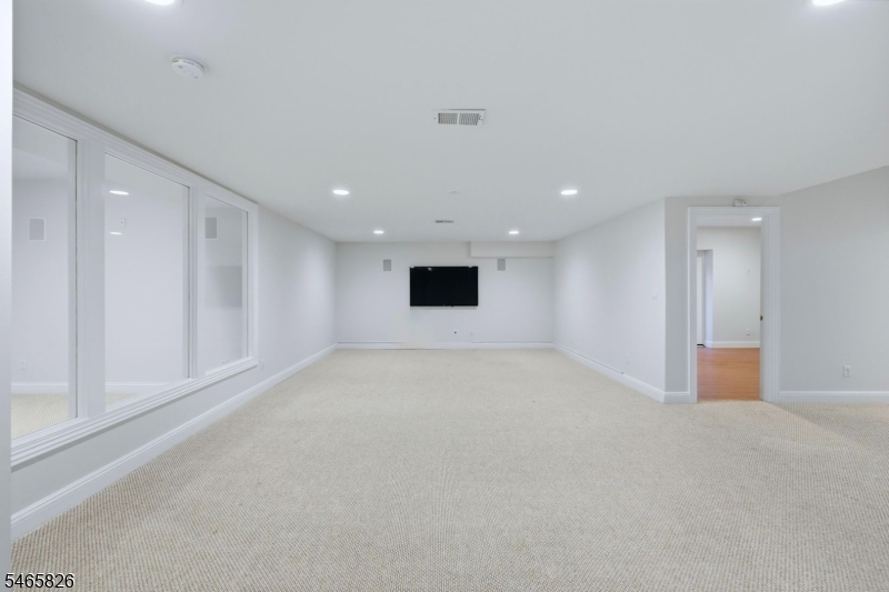 6 Tillou Rd W Property Photo 40