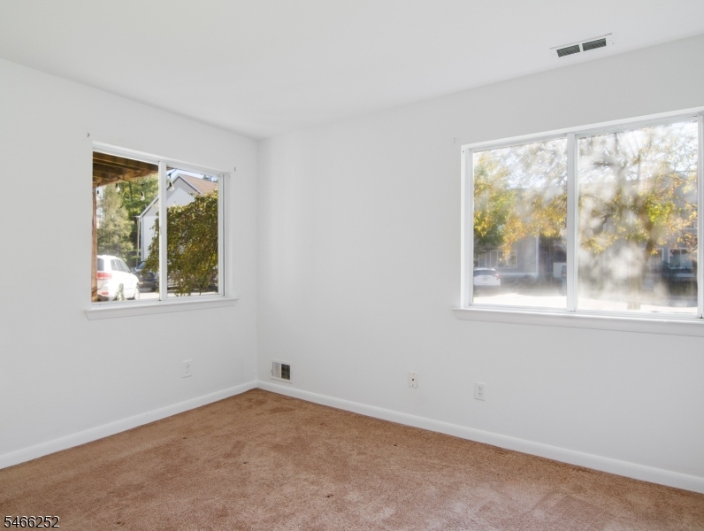92 Falcon Ridge Way 2 Property Photo 12