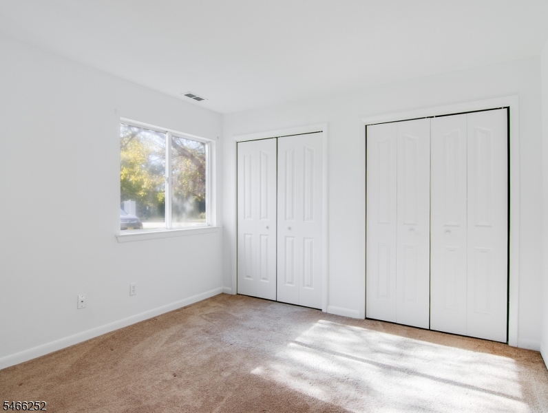 92 Falcon Ridge Way 2 Property Photo 13