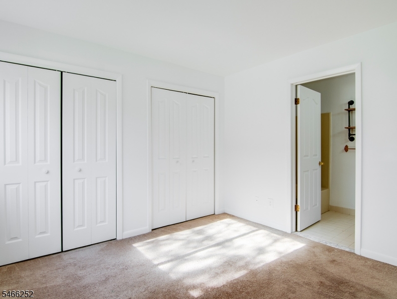 92 Falcon Ridge Way 2 Property Photo 14