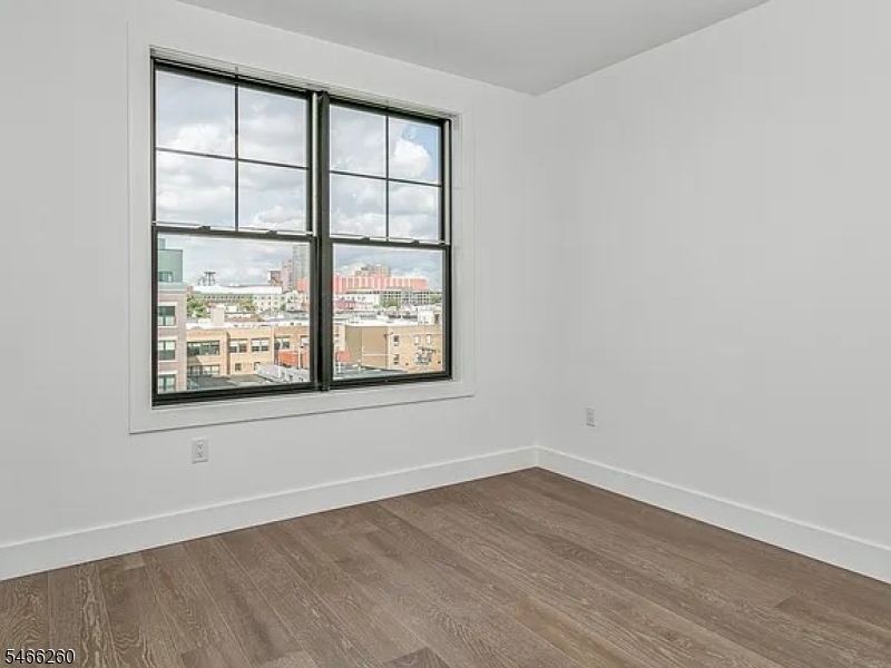 386 Fifth St 301 Property Photo 11