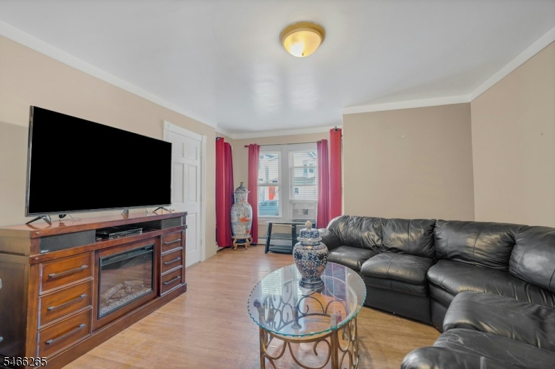 131 Steuben St Property Photo 9
