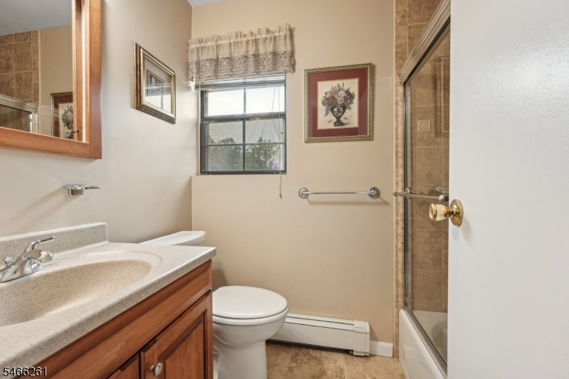 768 Springfield Ave D3 Property Photo 15