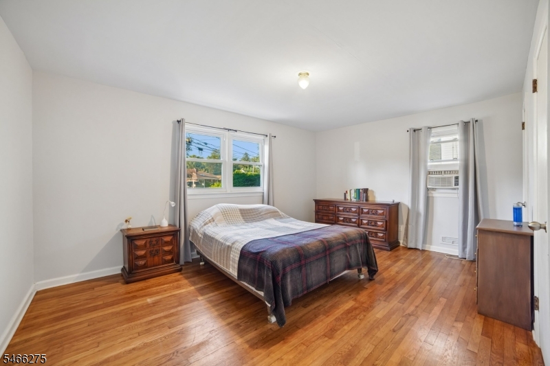 747 3rd St Property Photo 14