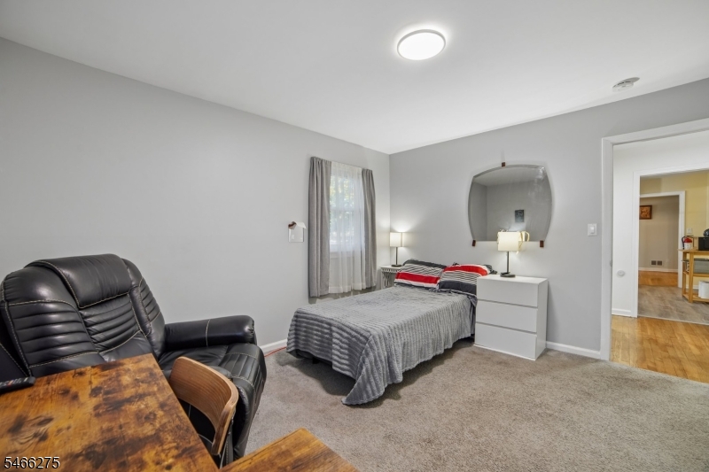 747 3rd St Property Photo 18