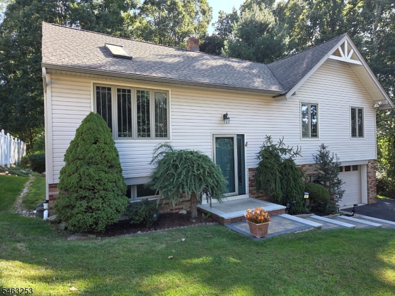 9 Mildred Ave Property Photo 1