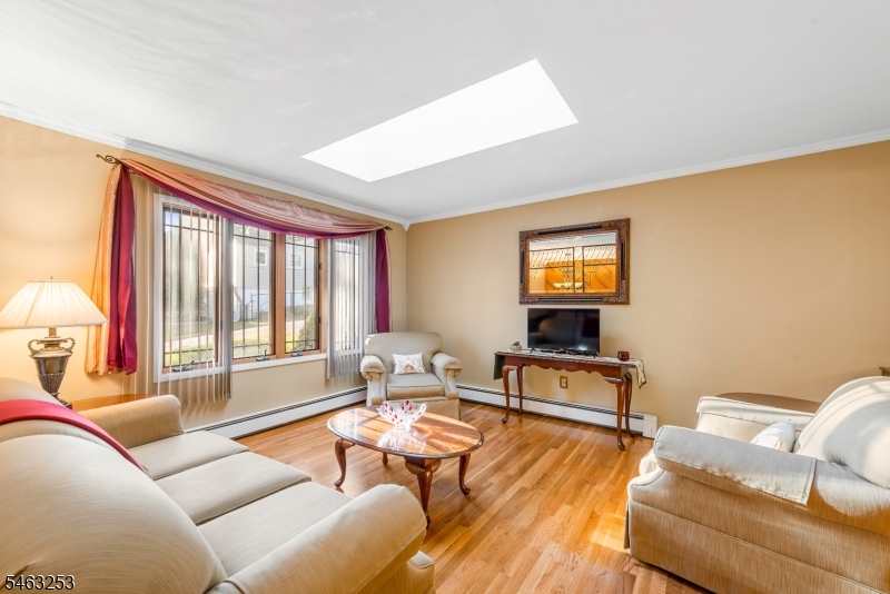 9 Mildred Ave Property Photo 8