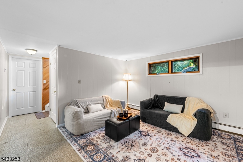 9 Mildred Ave Property Photo 16