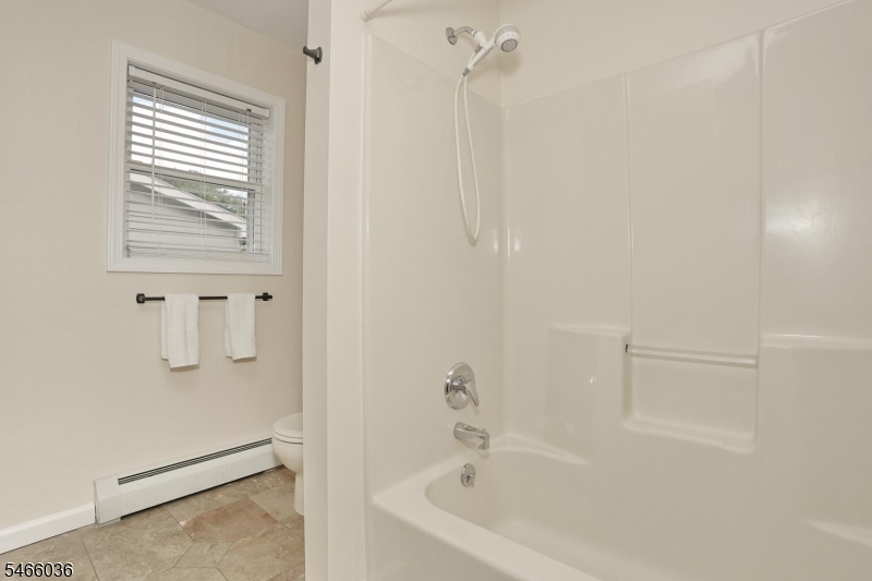 104 Bradford Ave Property Photo 21