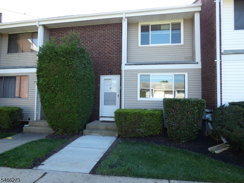 4 Quincy Circle 4 Property Photo 1